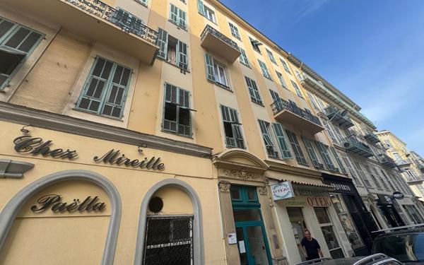 Appartement à vendre    4 pièces • 77,44 m2 Nice