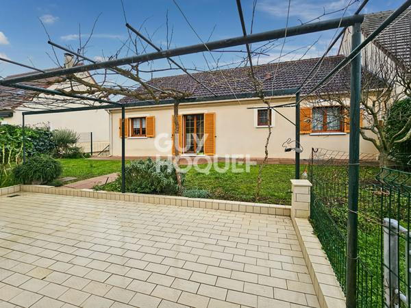 Maison à vendre à Fontenay-Trésigny - 5 pièces, 3 chambres