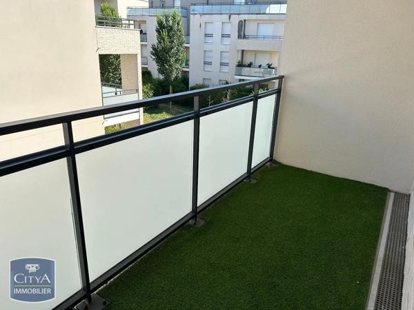 Appartement à louer 2 pièces 44.04m² Saint-Thibault-des-Vignes (77400)