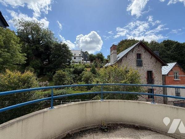 Il y a des villages où l'on passe. Et puis il y a ceux où l'on ralentit.
À Pont-Aven, on finit...