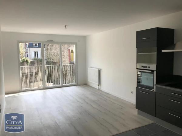 Appartement à louer 3 pièces 63.91m² Laval (53000)