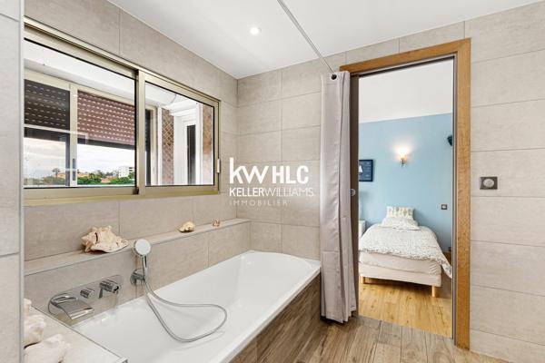 Appartement 4/5 pièces avec vue Port Vauban, mer et montagnes – Antibes