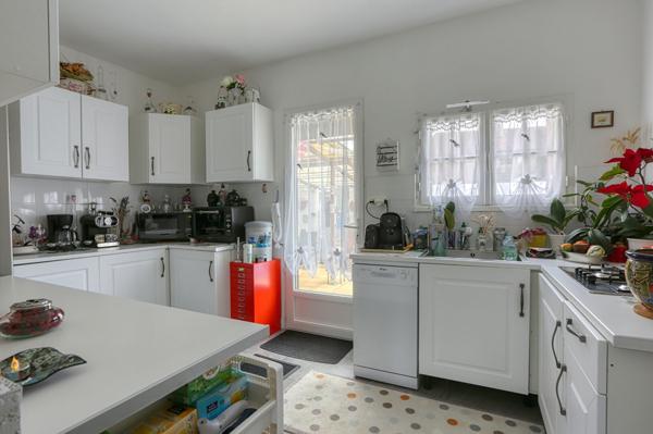 Maison rénové avec confort de plain pied proche commodités