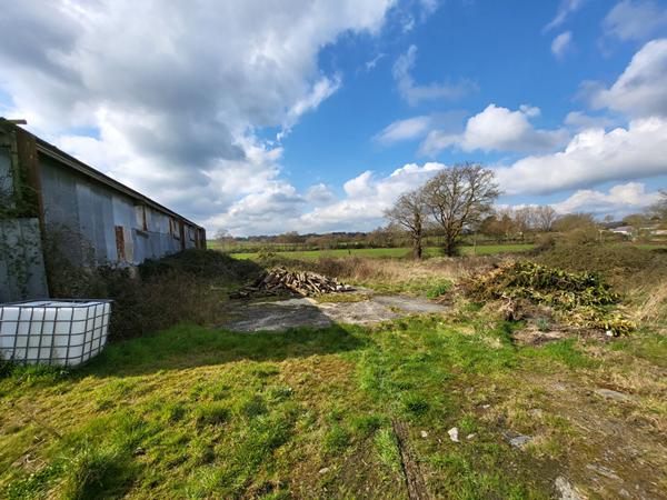 Bâtiment Derval 200 m2