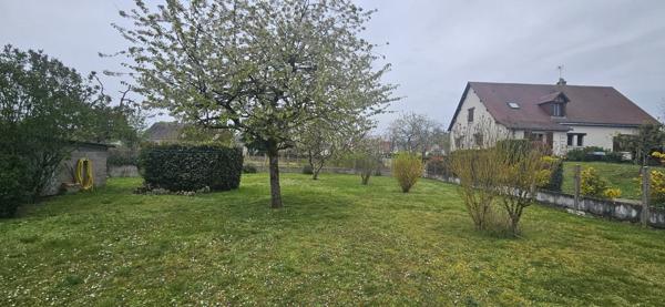 Terrain constructible centre Bléré