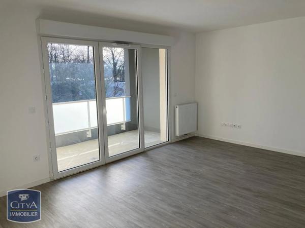 Appartement à louer 3 pièces 60.4m² Le Taillan-Médoc (33320)