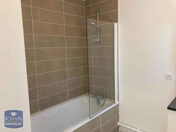 Appartement à louer 3 pièces 60.4m² Le Taillan-Médoc (33320)