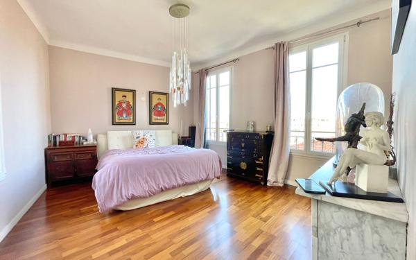 Maison à vendre    5 pièces • 156,19 m2 Nice