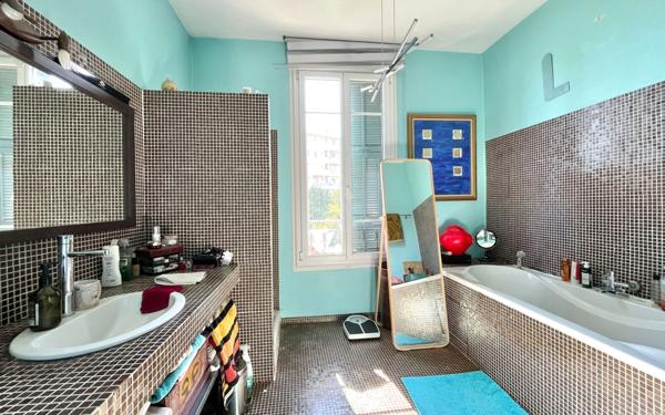 Maison à vendre    5 pièces • 156,19 m2 Nice