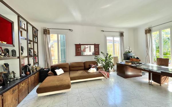 Maison à vendre    5 pièces • 156,19 m2 Nice