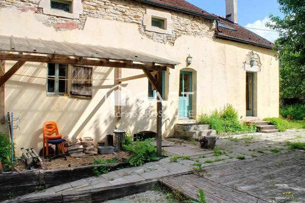 Charmante maison ancienne de 111 m² avec terrain arboré sans vis-à-vis