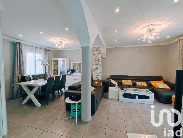 Maison traditionnelle 5 pièces de 120 m² à Asnières-sur-Oise (95270)