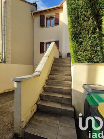 Maison traditionnelle 5 pièces de 120 m² à Asnières-sur-Oise (95270)