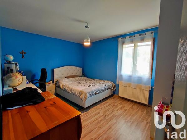 Maison traditionnelle 5 pièces de 120 m² à Asnières-sur-Oise (95270)