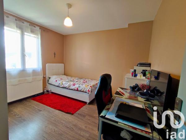 Maison traditionnelle 5 pièces de 120 m² à Asnières-sur-Oise (95270)