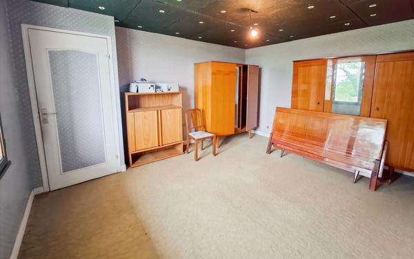 Maison à vendre    5 pièces •  Mas-Grenier