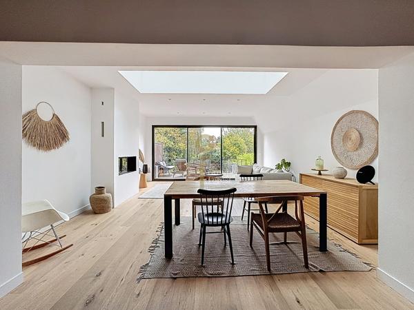 Superbe maison 5 ch et bureau à l'emplacement très recherché entre Mairie et Quesne