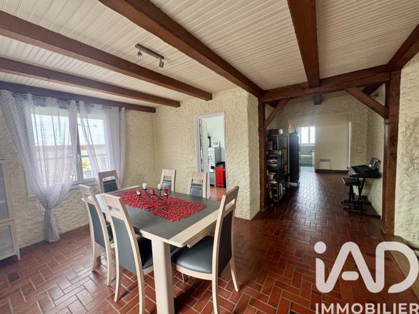 Maison à vendre 8 pièces 225 m² Saintes