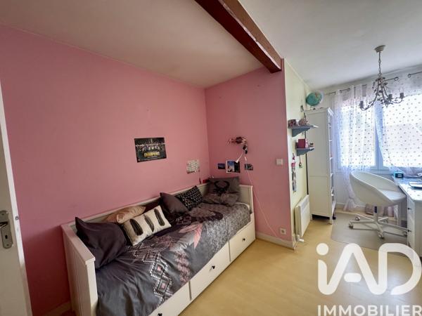 Maison à vendre 8 pièces 225 m² Saintes
