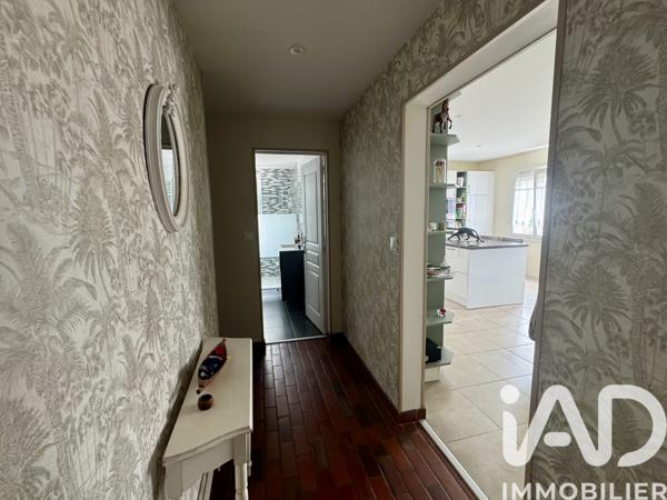 Maison à vendre 8 pièces 225 m² Saintes