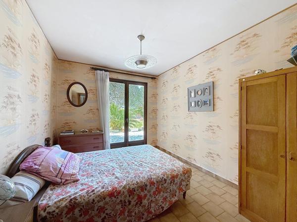 Villa 4 chambres, dans quartier résidentiel recherché