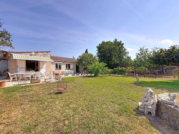 Villa 4 chambres, dans quartier résidentiel recherché