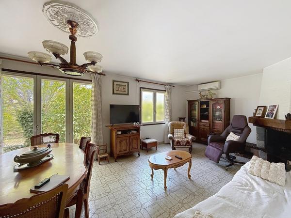 Villa 4 chambres, dans quartier résidentiel recherché