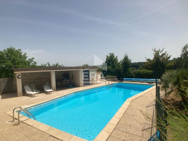 Maison Nersac 5 pièce(s) 134 m²