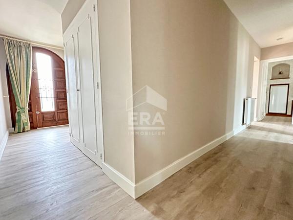 Maison Nersac 5 pièce(s) 134 m²