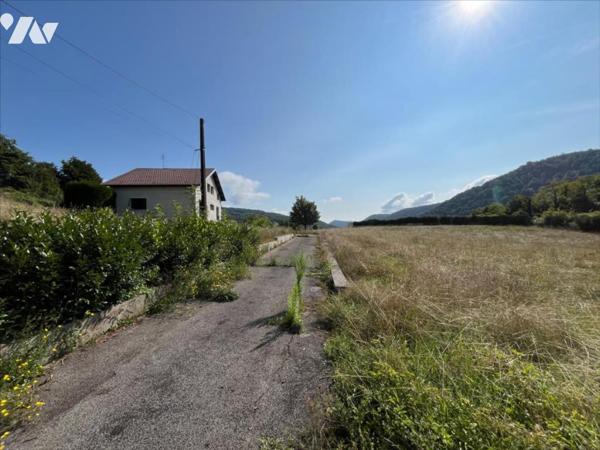 MAISON DE 175 M² sur 1 hectare de terrain avec vue imprenable