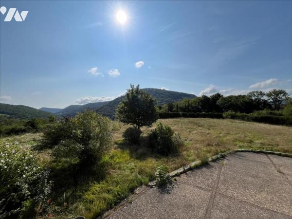 MAISON DE 175 M² sur 1 hectare de terrain avec vue imprenable
