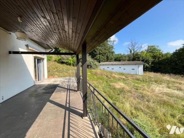 MAISON DE 175 M² sur 1 hectare de terrain avec vue imprenable