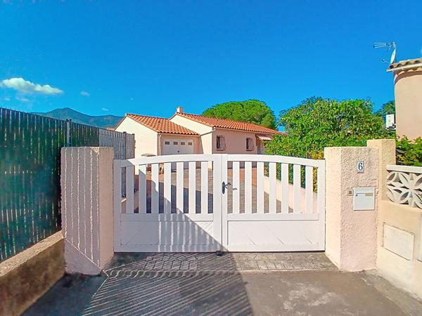 Maison à vendre à Saint Genis des Fontaines - 3 pièces, 2 chambres sur un terrain de 460m²