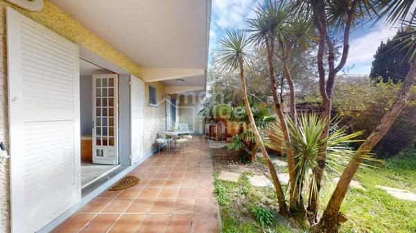 Emplacement rare et vue Exceptionnelle sur le Bassin !