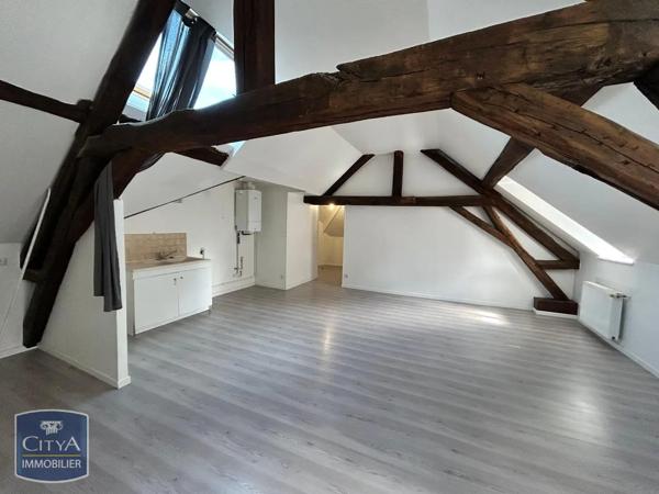 Appartement à louer 3 pièces 55.54m² Charleville-Mézières (08000)