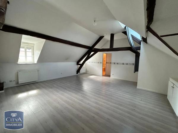 Appartement à louer 3 pièces 55.54m² Charleville-Mézières (08000)