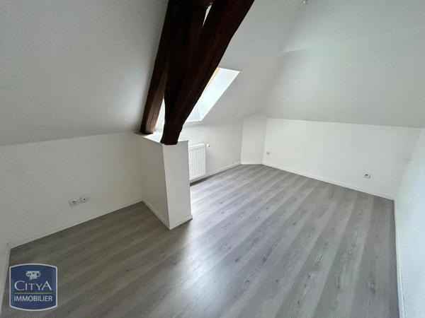 Appartement à louer 3 pièces 55.54m² Charleville-Mézières (08000)