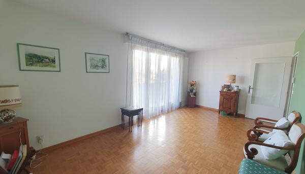 Appartement proche métro