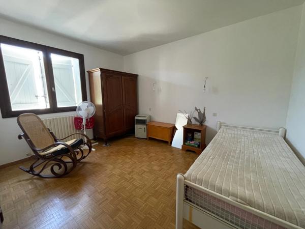 MAISON T9 240 m2 AVEC STUDIO