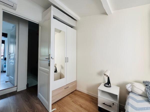 Marseille (13007) VENTE MAISON R+1 3 CHAMBRES 75 M2 COURETTE 6M2 GARAGE 22M2 AU RDC RUE DU VALLON DES AUFFES 13007 MARSEILLE