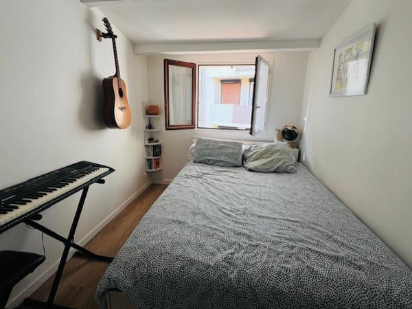 Marseille (13007) VENTE MAISON R+1 3 CHAMBRES 75 M2 COURETTE 6M2 GARAGE 22M2 AU RDC RUE DU VALLON DES AUFFES 13007 MARSEILLE