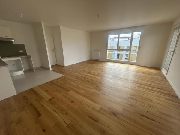 Location Appartement 5 pièces 110 m² - Pontoise 95300