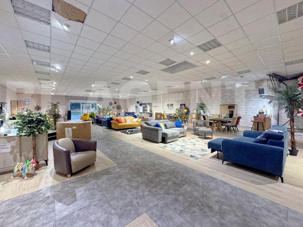  COULOMMIERS – Zone d’Activité : un local professionnel XXL pour voir grand !