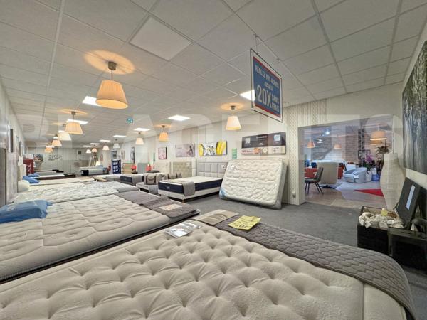  COULOMMIERS – Zone d’Activité : un local professionnel XXL pour voir grand !