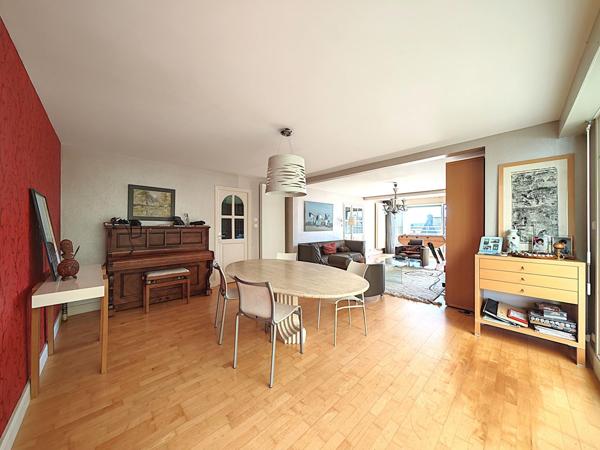 Maison à REGUINY, 56500 - 15 pièces 360m²