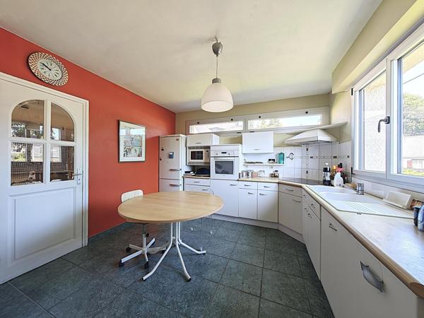 Maison à REGUINY, 56500 - 15 pièces 360m²