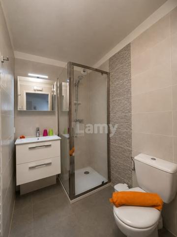 Appartement t3/t4 - loggia - garage et cave - piscines et tennis