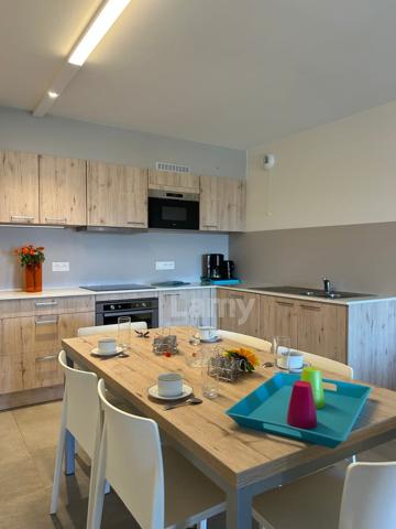 Appartement t3/t4 - loggia - garage et cave - piscines et tennis