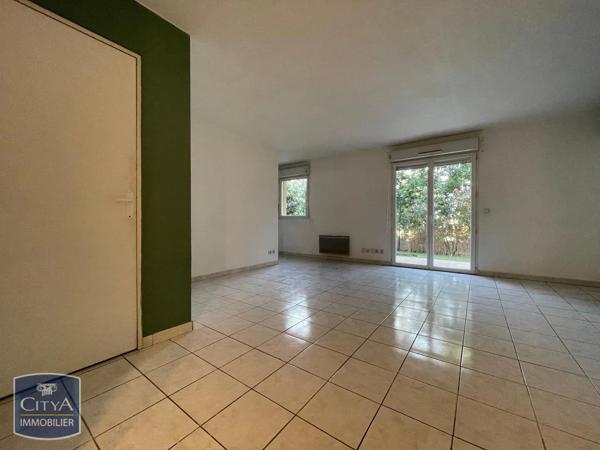 Appartement à louer 3 pièces 56.25m² Sorgues (84700)