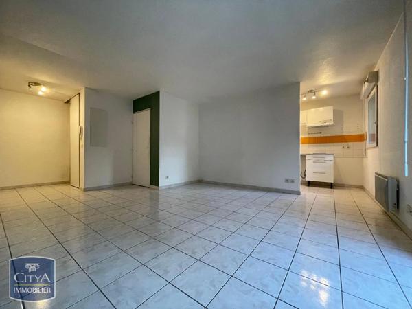 Appartement à louer 3 pièces 56.25m² Sorgues (84700)